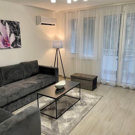 Anet Apartman Visoko Esterno foto