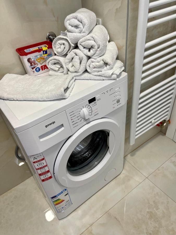Anet Apartman Visoko Esterno foto
